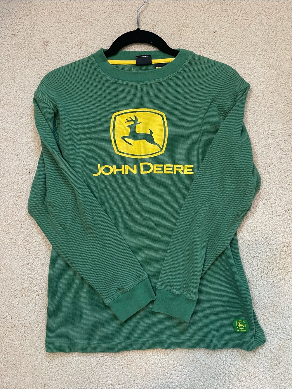 Boy’s John Deere Large Waffle Shirt Green with Logo
Excellent Condition